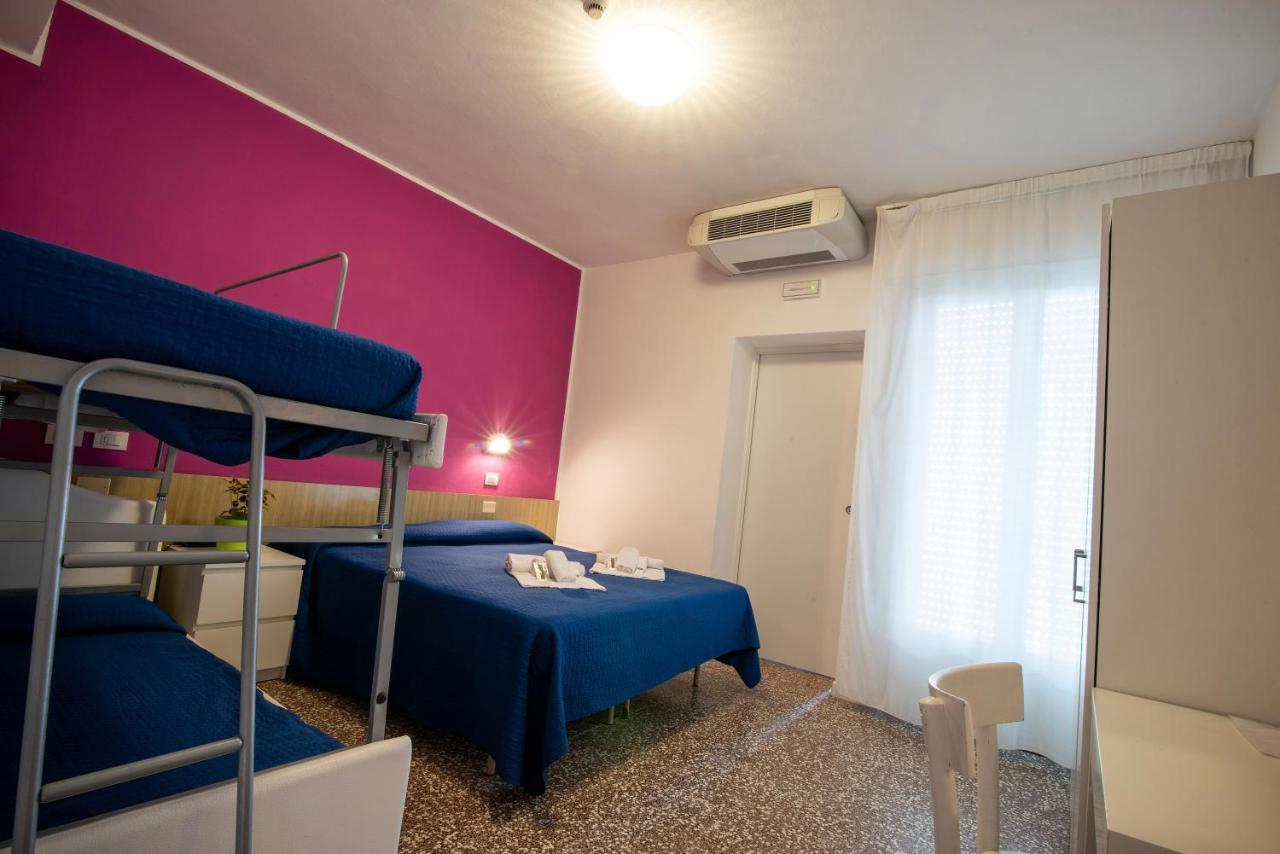 Hotel Nuova Riccione Exterior photo